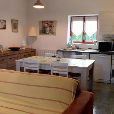 Les De La Vallee De L'elle Ferienhaus *